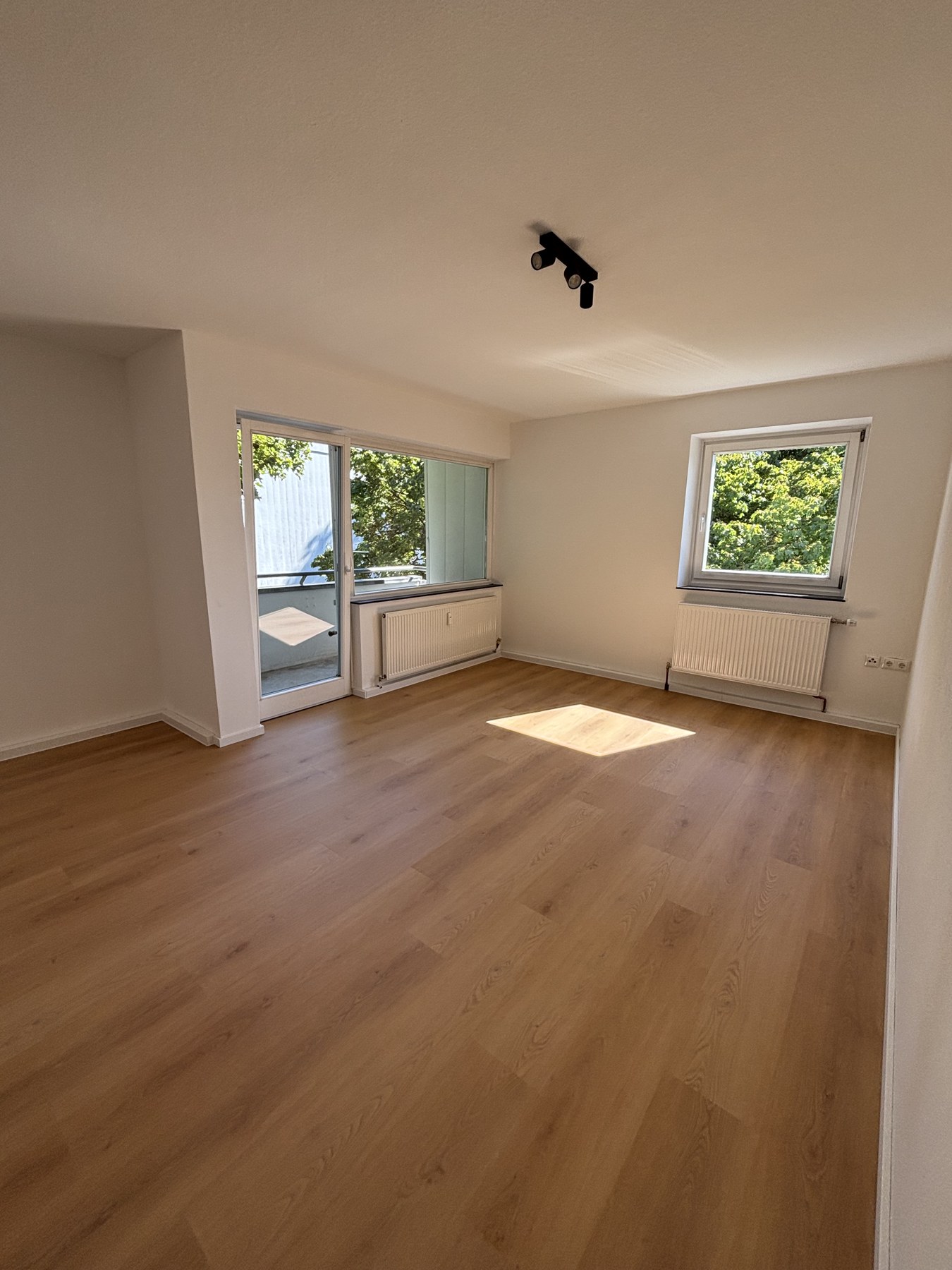 Wohnung Amberg I — Wohnraum — nachher
