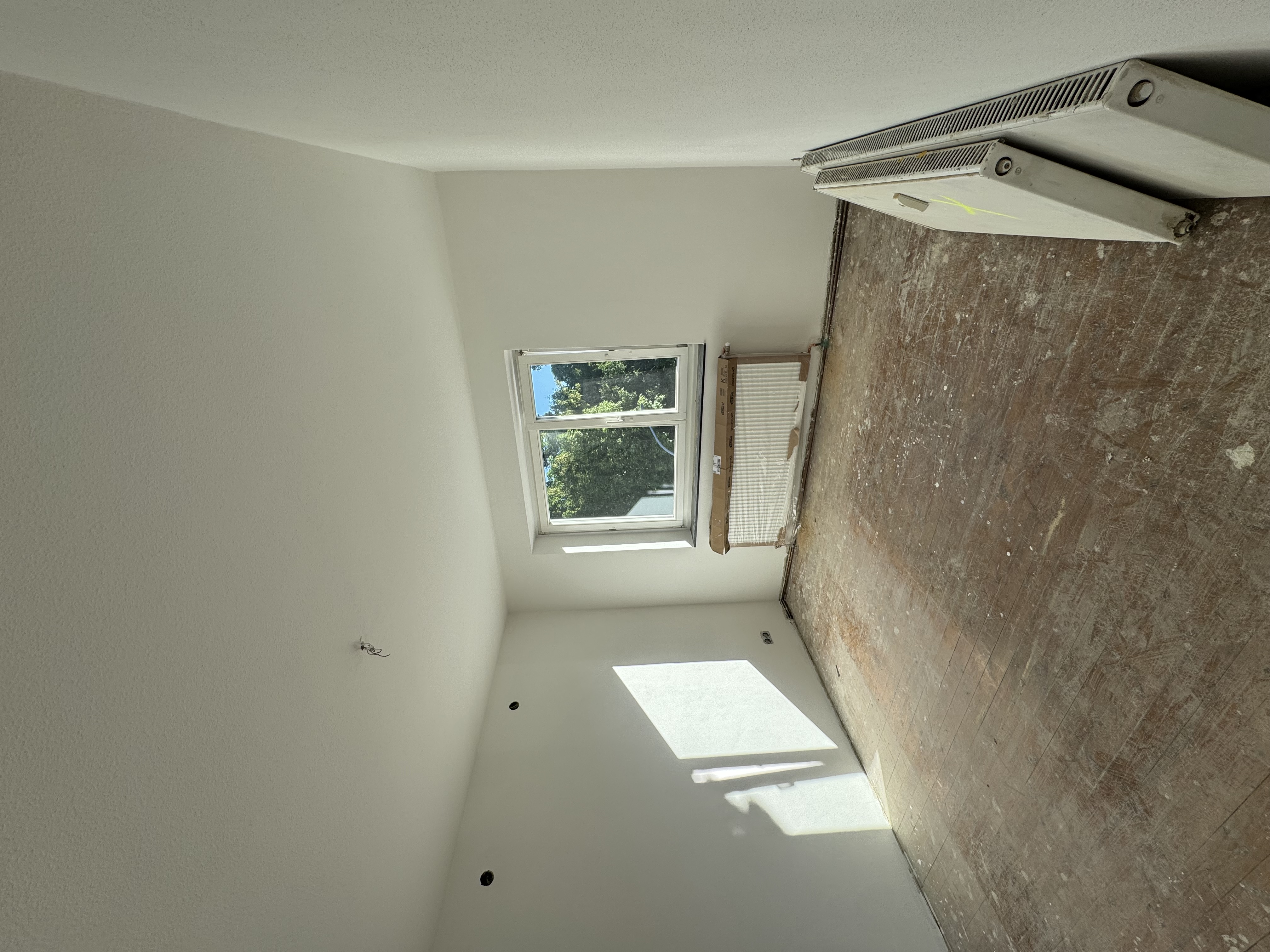 Wohnung Amberg I — Wohnraum — vorher