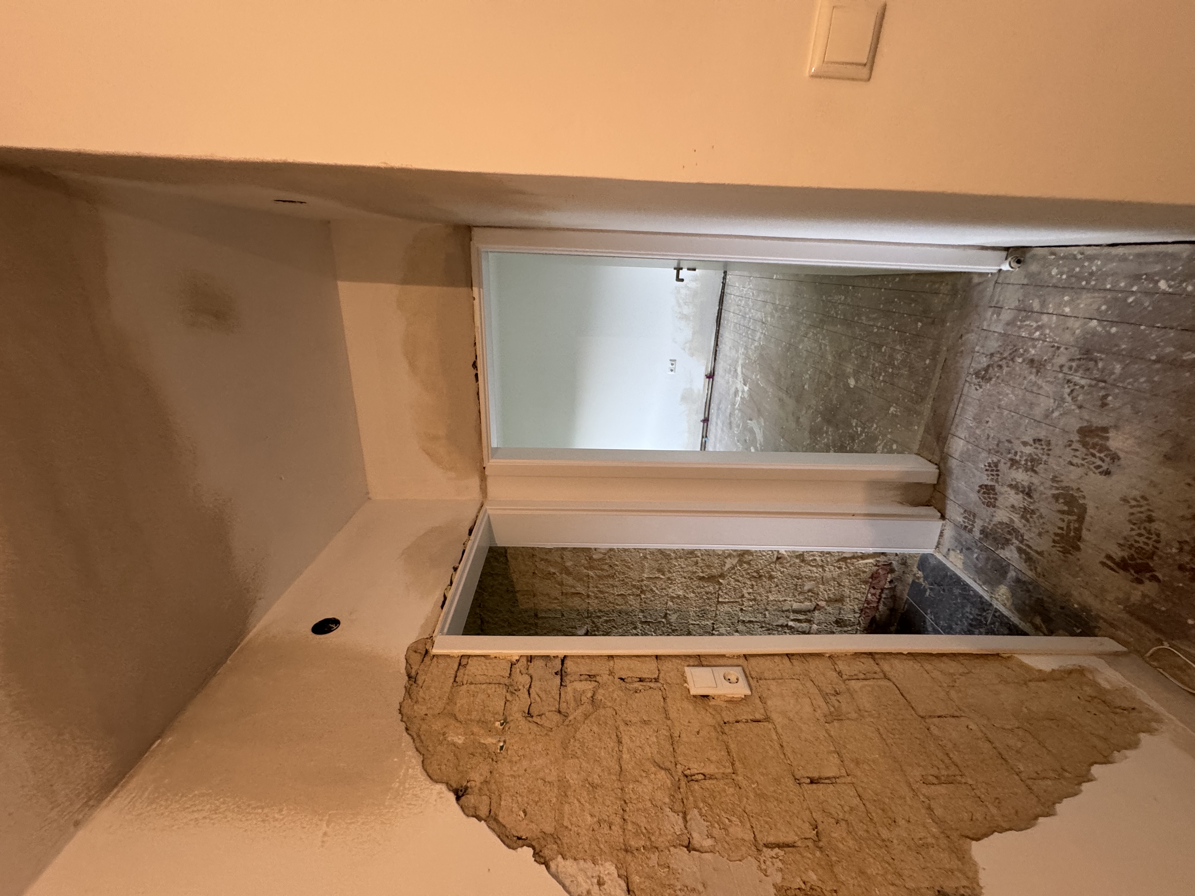 Wohnung Amberg II — Zimmer — vorher
