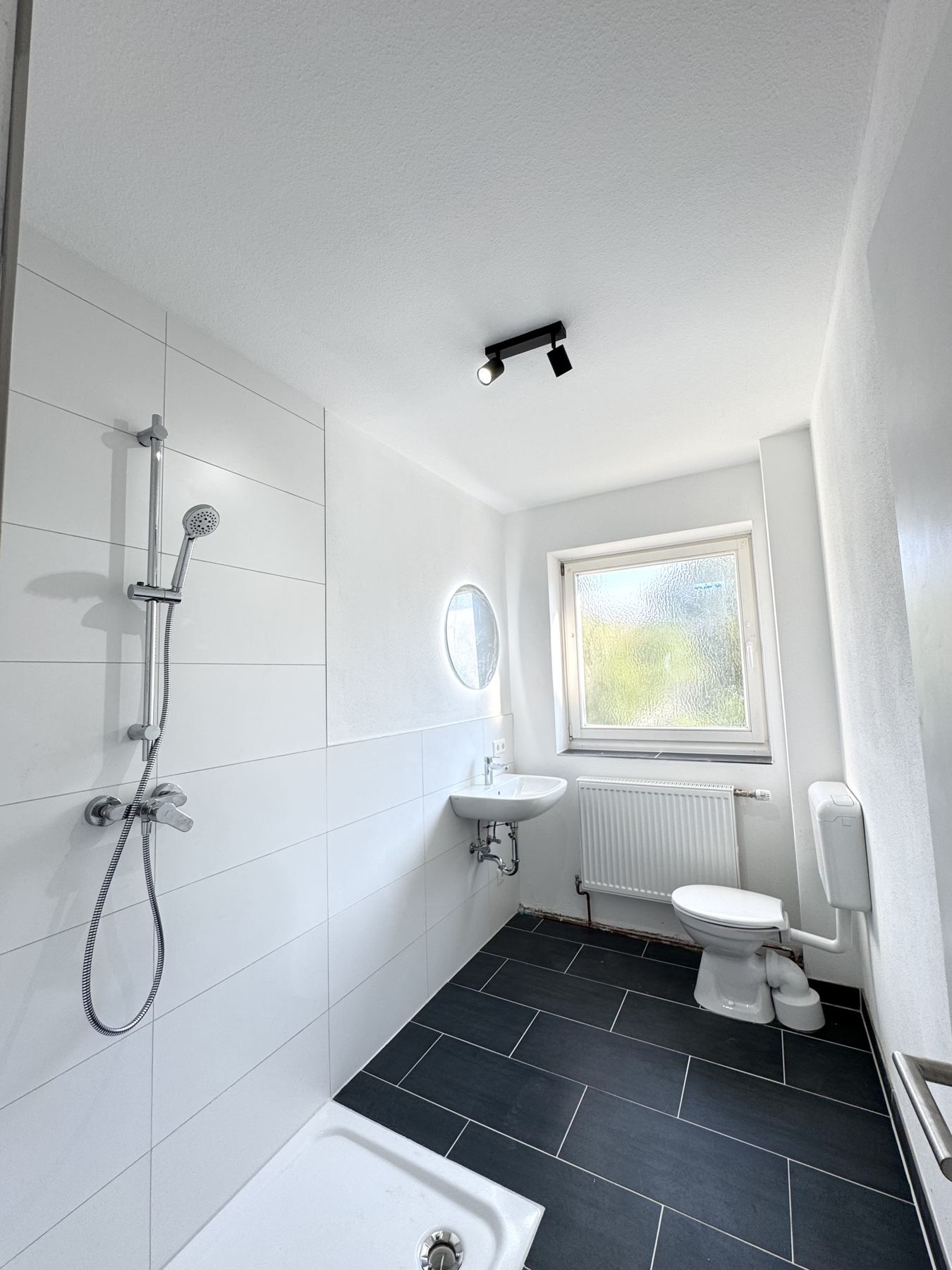 Wohnung Amberg II — Badezimmer — nachher