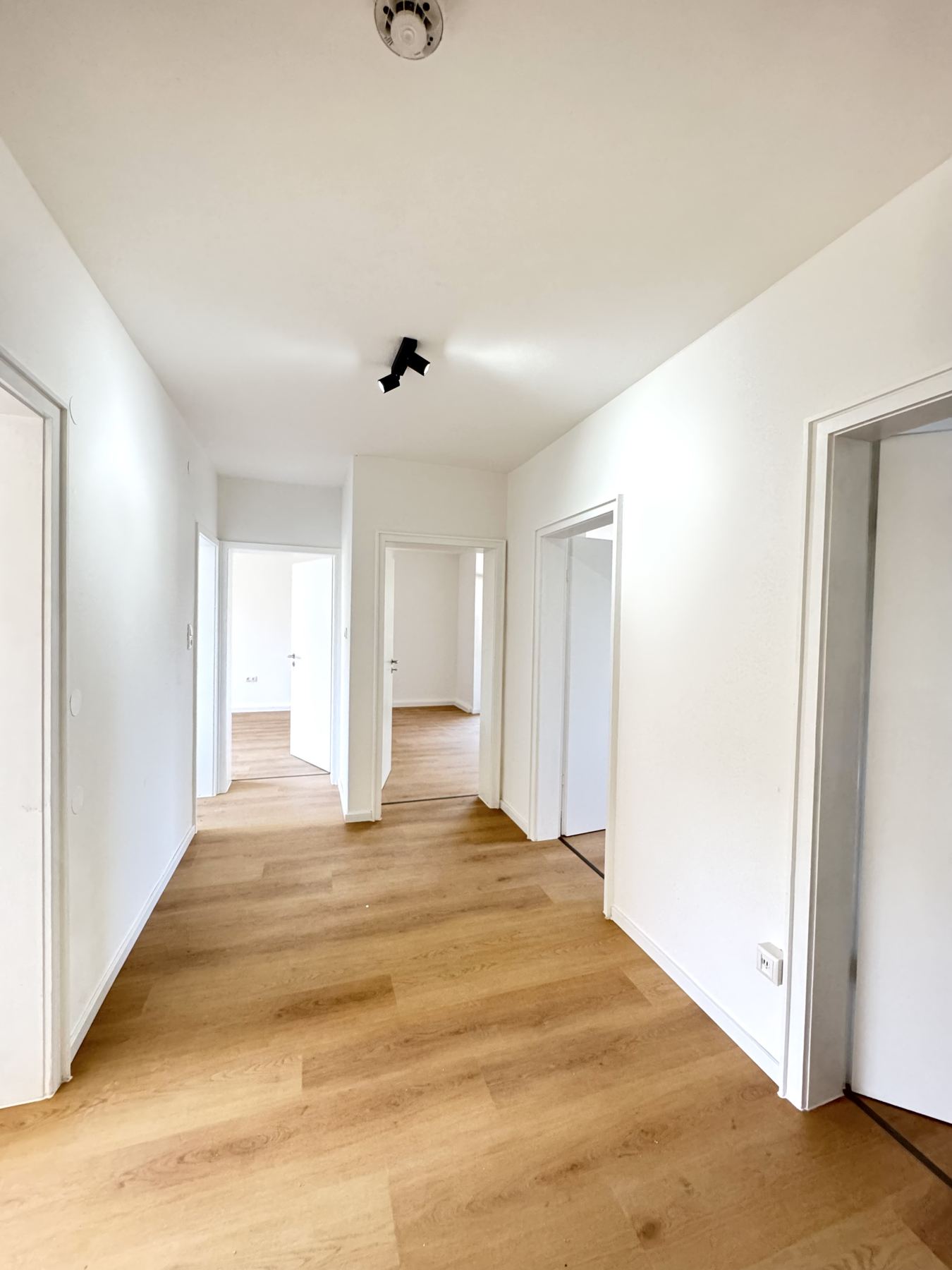 Wohnung Amberg II — Flur — nachher