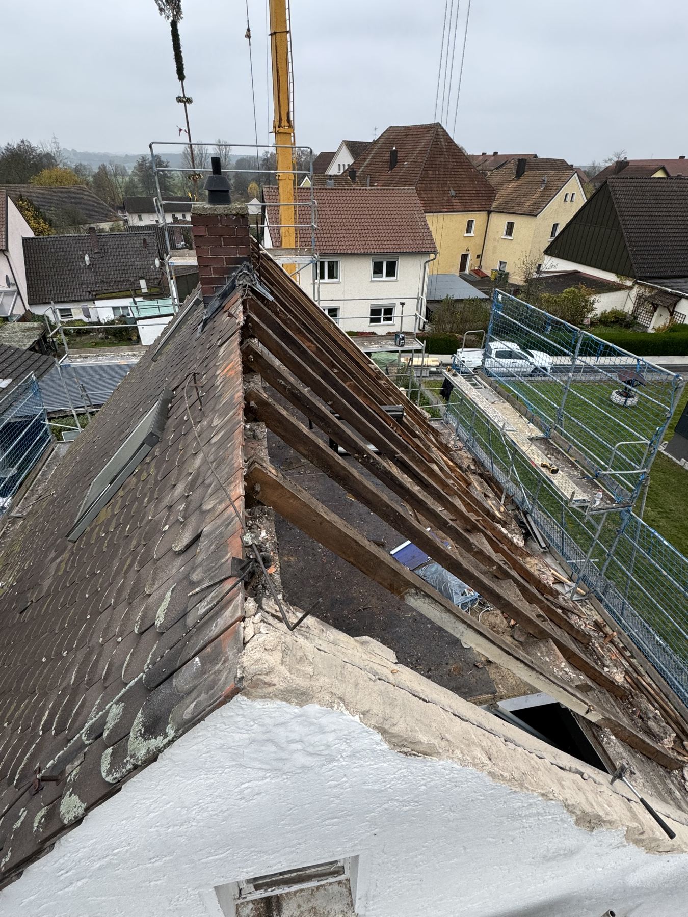 Haus Fronberg — Dach — vorher