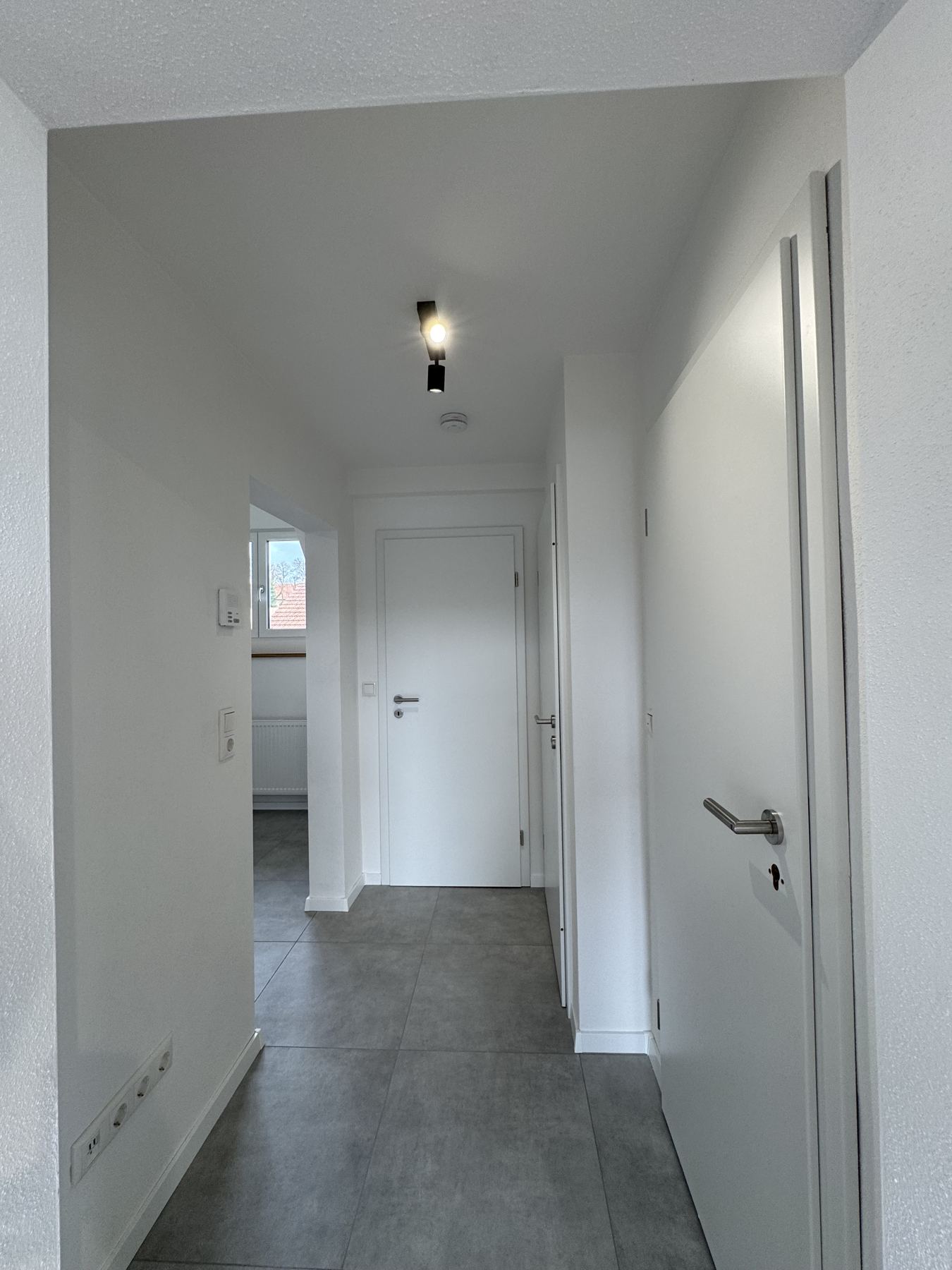 Haus Fronberg — Flur — nachher
