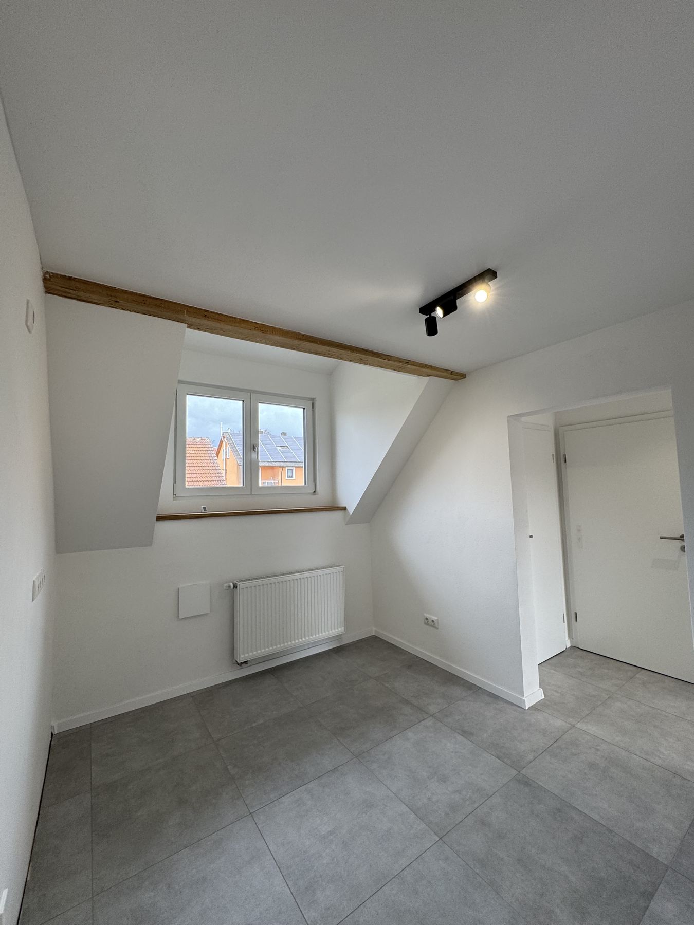 Haus Fronberg — Zimmer · Dachgeschoss — nachher